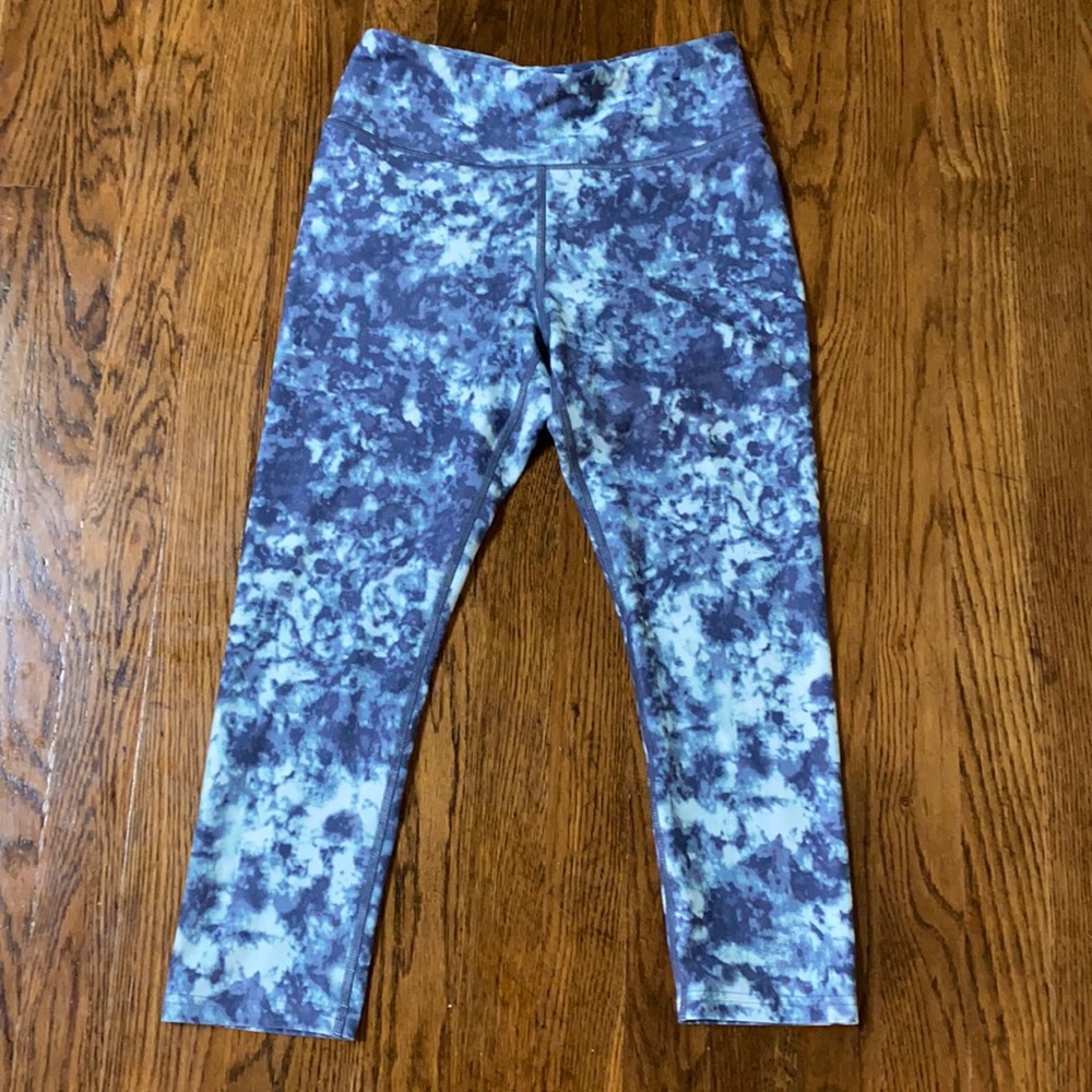 Ladies Small Fila Sport Blue Tie Dye Cloud Look Capri Leggings